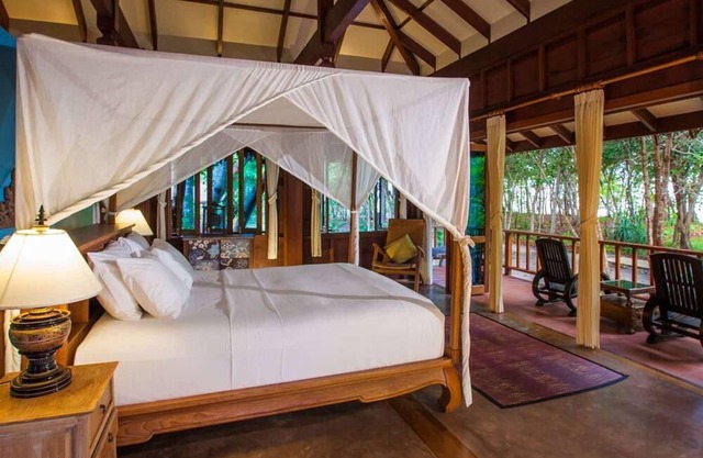 Luxury 3 Bedroom Pool Villa Baan Nai Faan !!