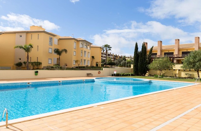 Luxury 3 bedroom Townhouse close to Vilamoura marina, beach and golf courses