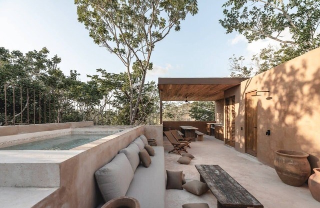 Luxury 3-Bedroom Villa with Rooftop Pool