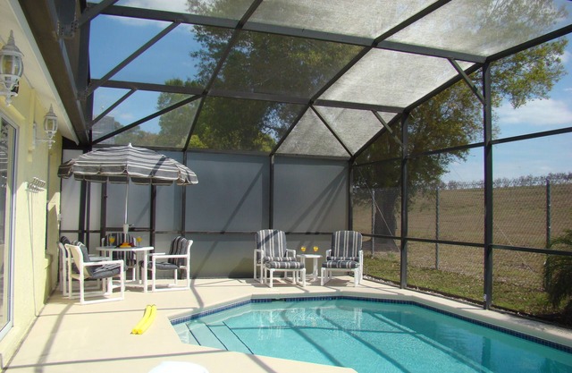 Luxury 3 BR 2 BA Villa with Pool, Free Wi-Fi, Free USA calls, Free HDTV
