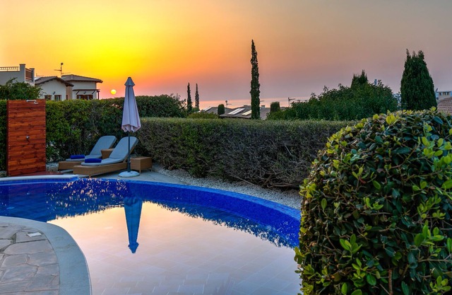 Luxury 3Br 2Ba Apartment With Heated Private Pool-Aphrodite Hills