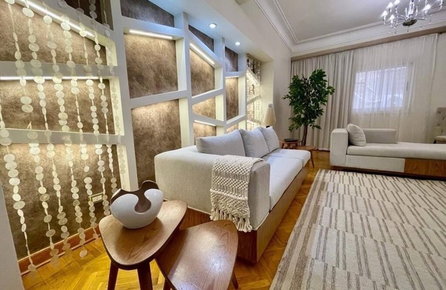 Luxury 3BR at heart of Mohandeseen, near Zamalek