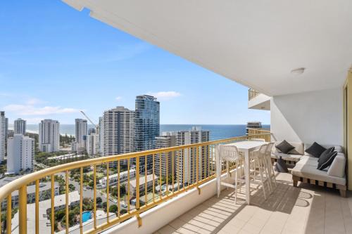 Luxury 3BR with Ocean and Trackside GC 500 Views