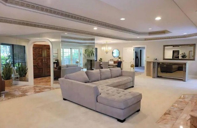 Luxury 3Level 6Bedroom Villa Nature Reserve Views