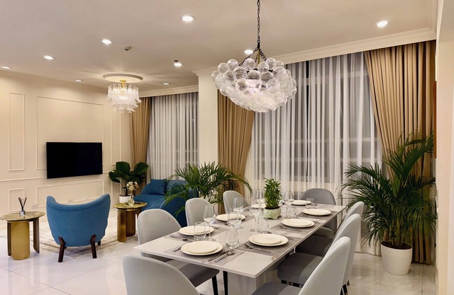 Luxury 4-Bed Penthouse in Central BGC close to St.Lukes and One High Street