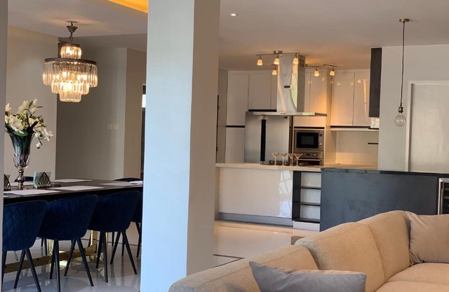 Luxury 4 Bedroom Apartment