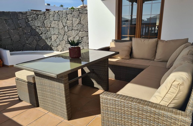 Luxury 4-Bedroom Villa With Heated Pool + Sea View