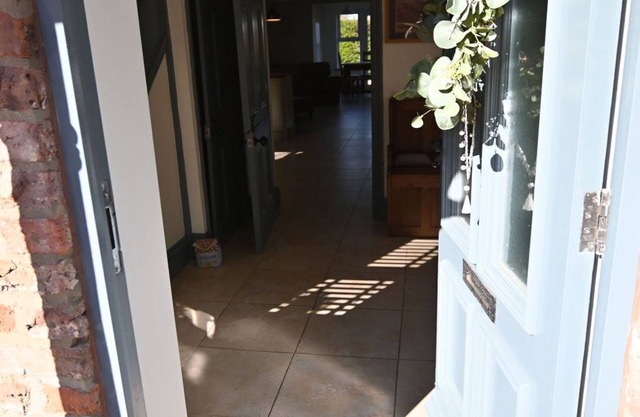 Luxury 4 Bedroom Holiday Cottage In East Yorkshire Between Beverley & Hornsea