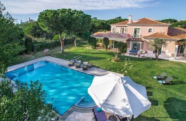 Luxury 5 Bedroom Villa with Private Pool, Landscaped gardens in Quinta do Lago A345 - Almancil, Algarve