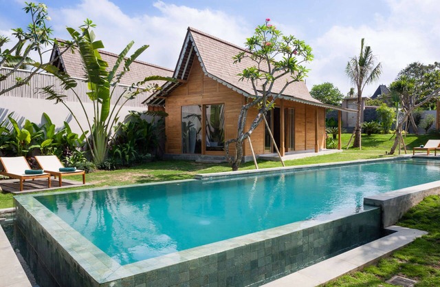 Luxury 5 Bedroom Villa with Private Pool, Bali Villa 2022