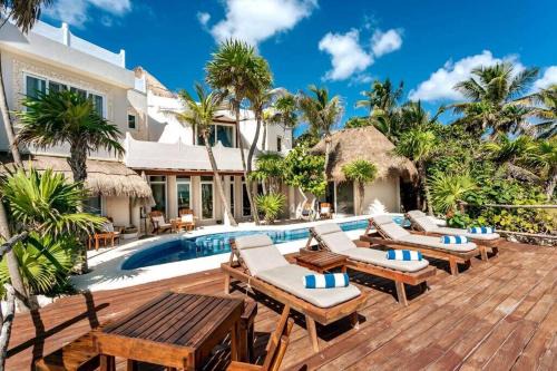 Luxury 5-BR Beachfront Home in Tulum Casa Sofia