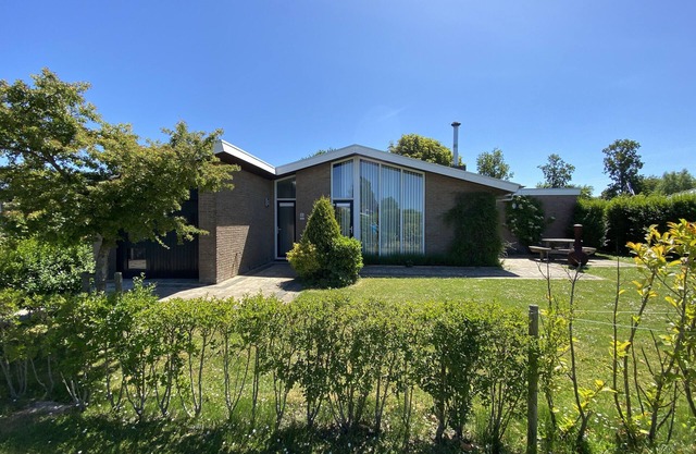 Luxury 6-8 pers. Detached house on a plot of approx. 800 sqm