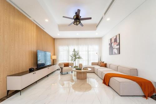 Luxury 6BR Villa Free Pickup SIM BBQ