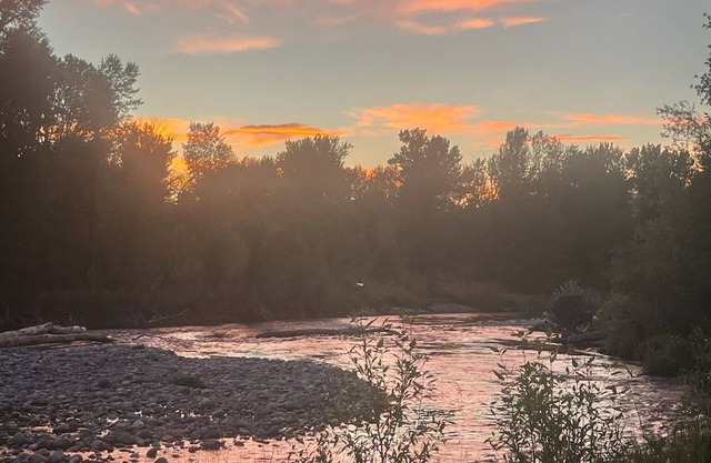★Luxury 7 Bedroom Home Near Bozeman with Private Gallatin River Access★