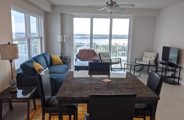 Luxury 7th Floor 3/2 Oceanfront with Gorgeous Sunrise and Sunset Views