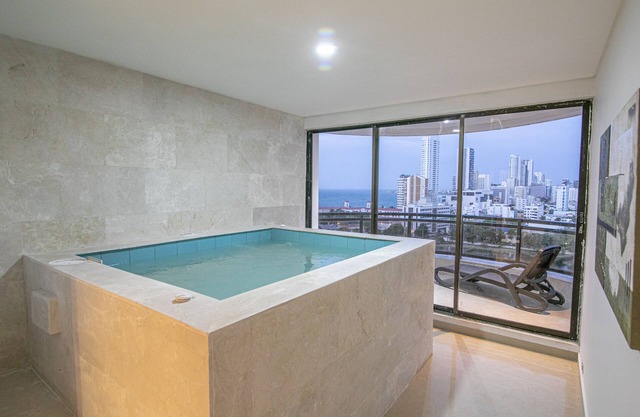Luxury 8 Bedroom Penthouse with Private Jacuzzi