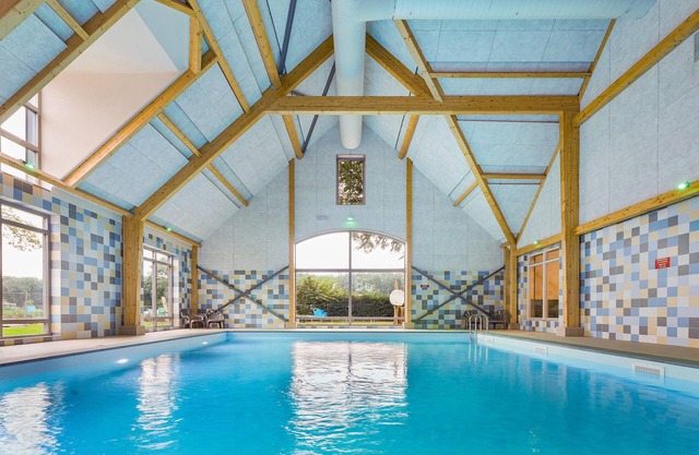 Luxury 8-person vacation home in the holiday park Landal Kaatsheuvel
