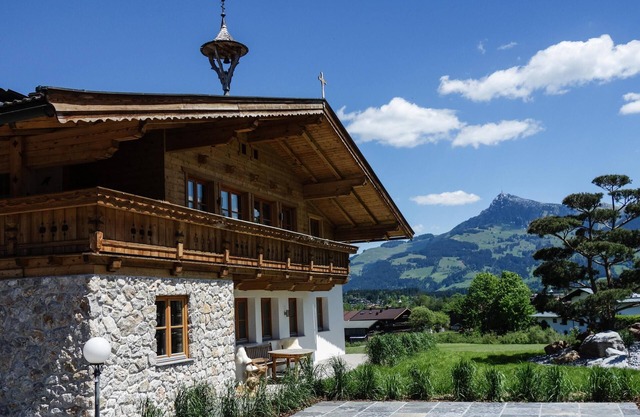 Luxury apartment with wellness near ski lift
