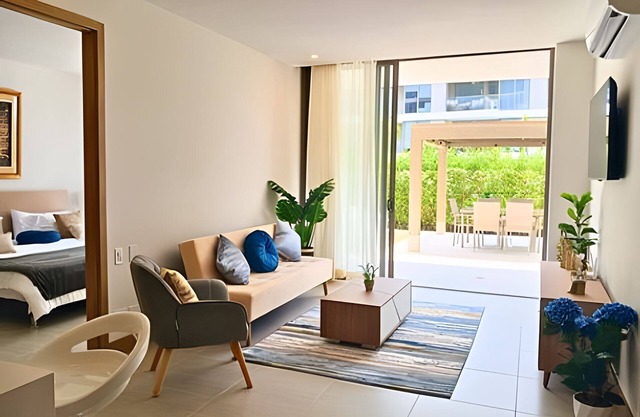 Luxury Apartment with Swimming Pool and Private Terrace