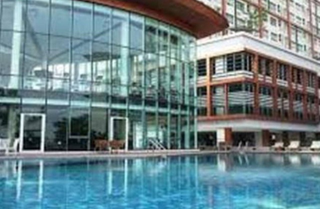 Luxury apartment with sky lounge on Chaopraya river view&Bangkok panorama view.