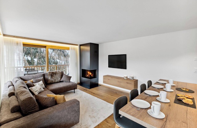Luxury Apartment, 2 Bedrooms Rahas B Grimentz - By Mrs Miggins
