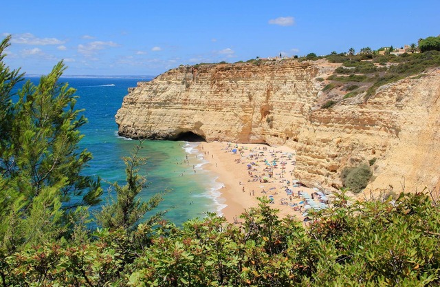 Luxury apartment 300 meters from beach Vale Centeanes, Carvoerio