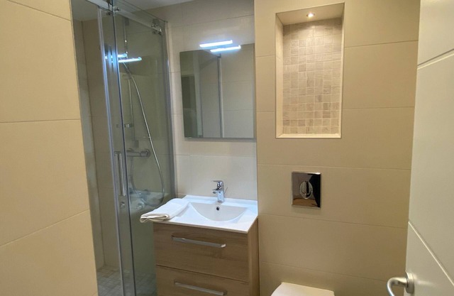 Luxury apartment, balcony, kitchen, pool, sauna, steam bath, WiFi, couples, fami