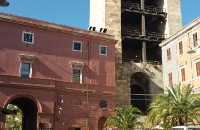 LUXURY APARTMENT "Cagliari Castello"
