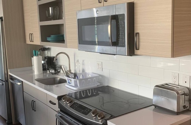 Luxury apartment in a quiet neighborhood in the Heart of Boston