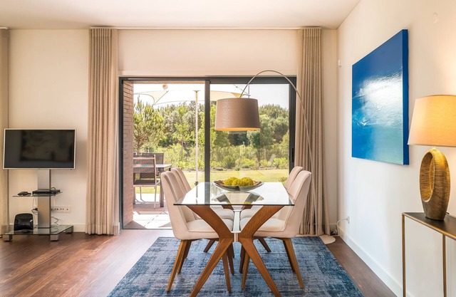 Luxury apartment in prestigious private condominium with pool next golf course