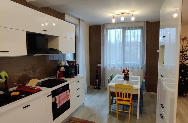 Luxury apartment in central residential area