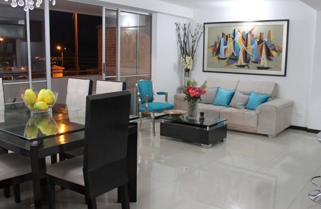 Luxury apartment in the best neighborhood of Cali