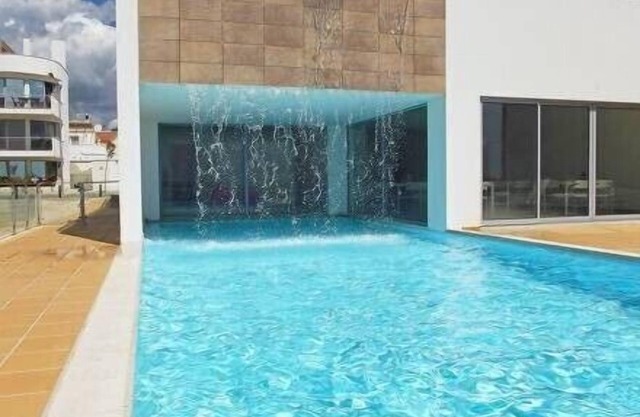 Luxury apartment with swimming pool in pedestrian Fuseta Resort, Algarve