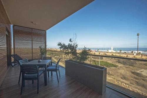 Luxury Apartment, Seaview Close Beach