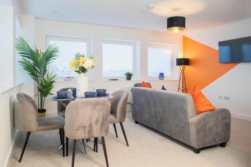 Luxury Apartment - Sleeps 5 - Rose Platinum Properties