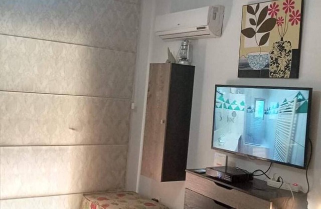 LUXURY APARTMENT