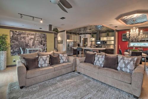 Luxury Apartment Walk to Bus and 1 Mi to Downtown!