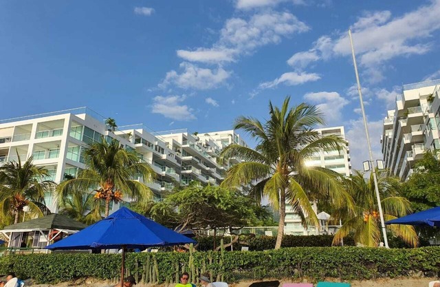 Luxury apartment with private beach!