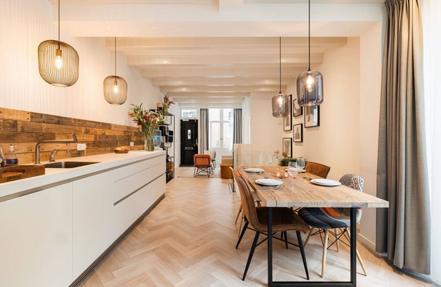 Luxury Apartment with spacious living room