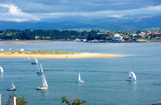 Luxury apartment with stunning views over the bay of Santander