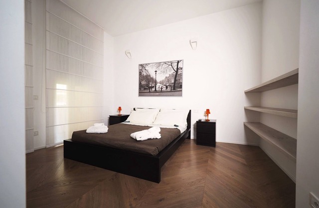 Luxury appartment in Montenapoleone (120 sqm) with parking in the building