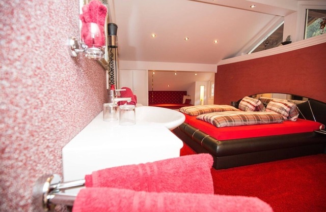 Luxury at 1,222 meters above sea level - secluded location on a south-facing slope - Wildkogel Arena