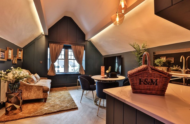 Luxury Boutique 2 Bed Apartment in the heart of Bowness on Windermere