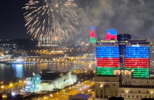 Luxury Baku center Apt