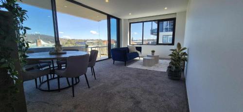 Luxury Barton Apartment with Views in Prime Location