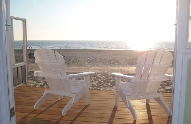 Luxury beach house equipped with every luxury (wifi/royal bathroom etc).