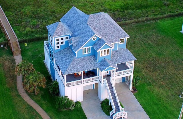 Luxury Beachfront Home! -Sea Sage