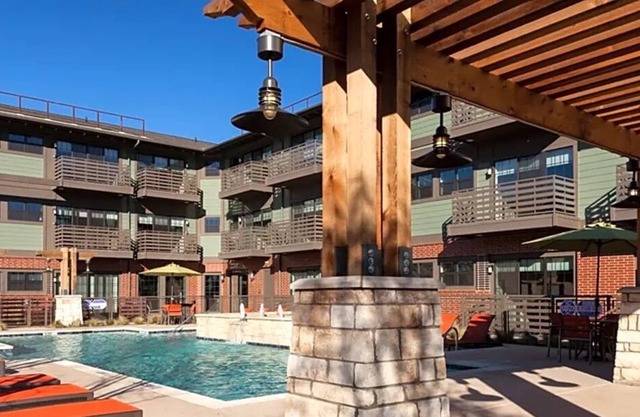 Luxury Bishop Arts 2/2 Condo