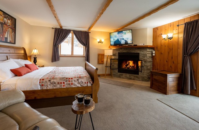 Luxury for 2 awaits you