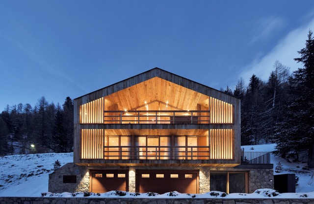 Luxury chalet in Sulden in the middle of the Ortler Alps with private spa area